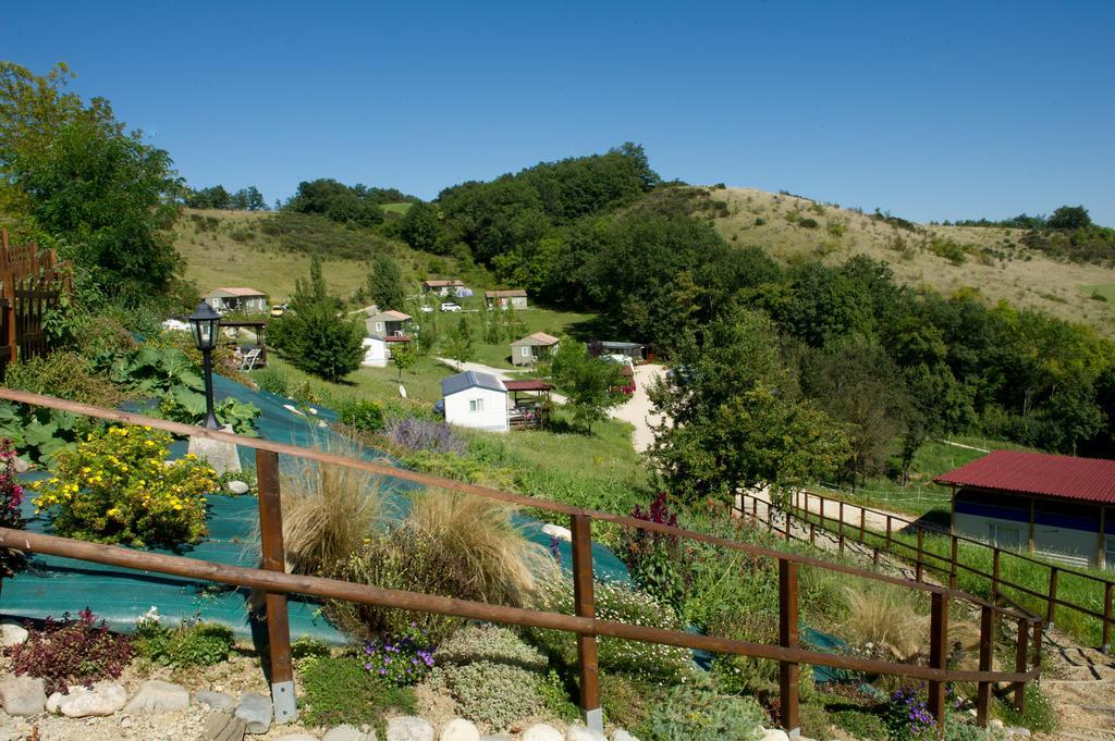 Готель Le Bourdieu Durfort  Екстер'єр фото